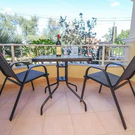 Tranquil Corfu דירה *